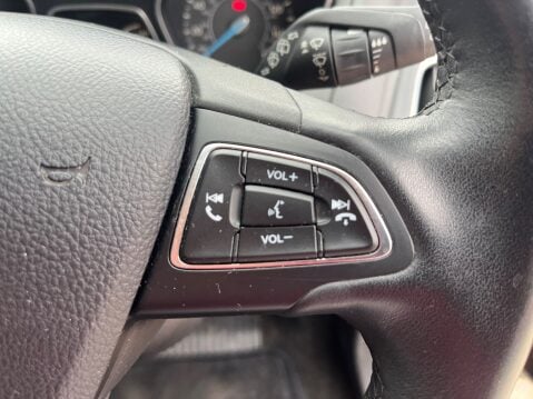 Ford Focus 1.5 TDCI TITANIUM 15