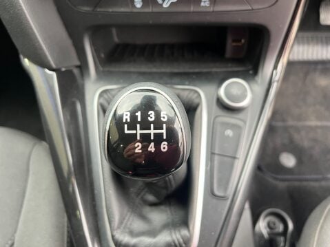 Ford Focus 1.5 TDCI TITANIUM 18