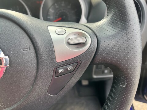 Nissan Juke TEKNA XTRONIC 16