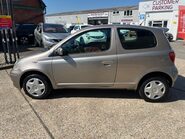 Toyota Yaris COLOUR COLLECTION VVT-I 10