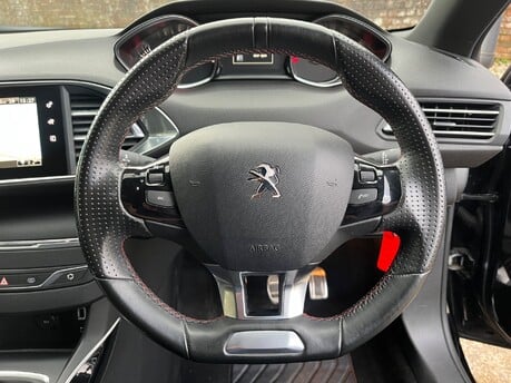 Peugeot 308 1.2 PURETECH GT LINE 130 10