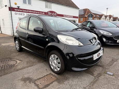 Peugeot 107 URBAN 4