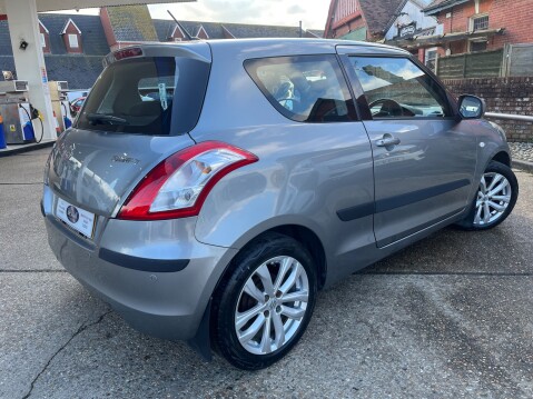 Suzuki Swift SZ3 2