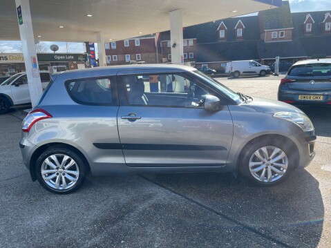Suzuki Swift SZ3 8