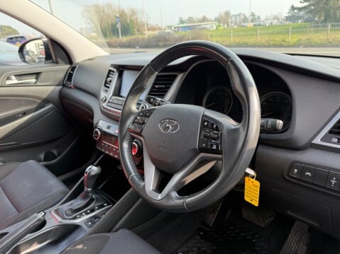 Hyundai TUCSON CRDI SE NAV BLUE DRIVE 10