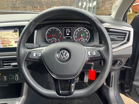 Volkswagen Polo 1.0 TSI SE DSG AUTOMATIC 14