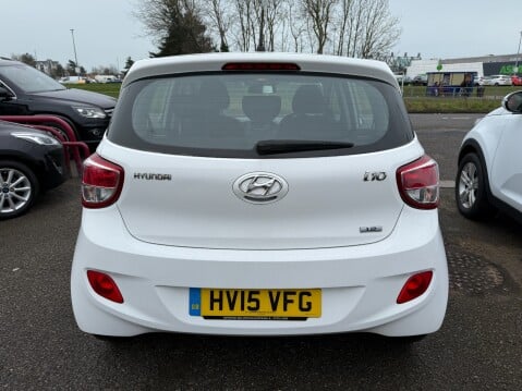 Hyundai i10 PREMIUM 6