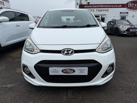 Hyundai i10 PREMIUM 3