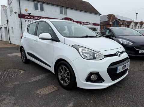 Hyundai i10 PREMIUM 4