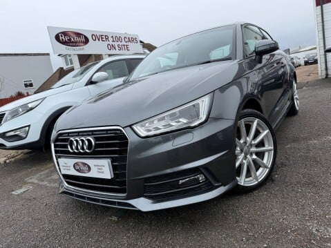 Audi A1 TFSI S LINE NAV 2