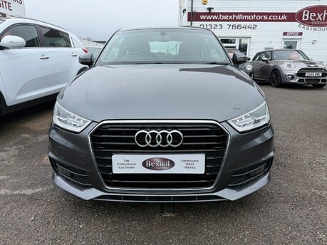 Audi A1 TFSI S LINE NAV 3