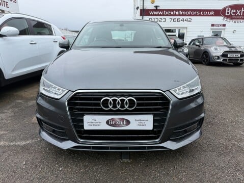 Audi A1 TFSI S LINE NAV 3