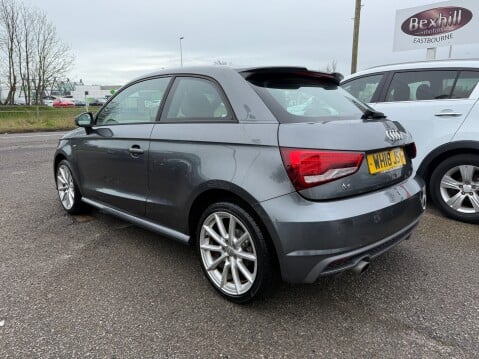 Audi A1 TFSI S LINE NAV 7