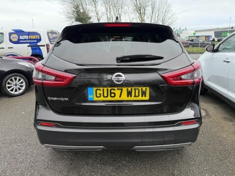 Nissan Qashqai N-CONNECTA DIG-T 6