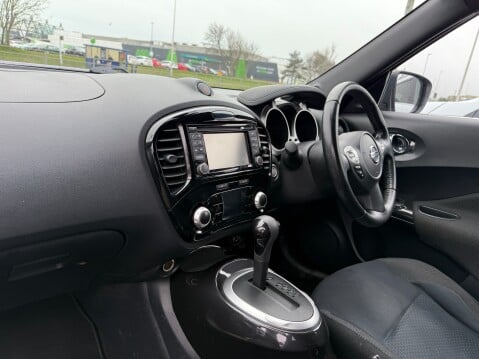 Nissan Juke N-CONNECTA XTRONIC 10