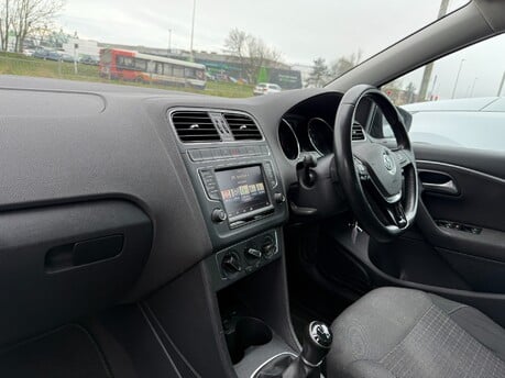 Volkswagen Polo MATCH TSI 8