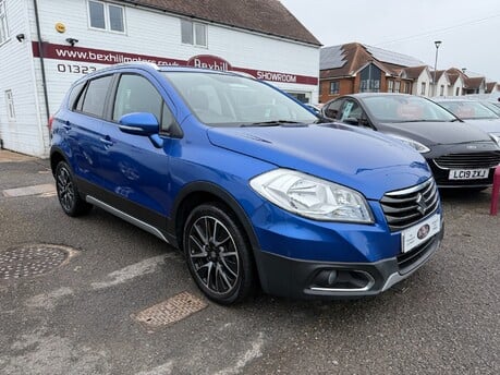 Suzuki SX4 S-Cross SZ-T 4