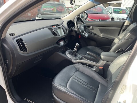 Kia Sportage 2.0 CRDI KX-3 SAT NAV 14
