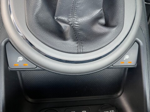 Kia Sportage 2.0 CRDI KX-3 SAT NAV 22