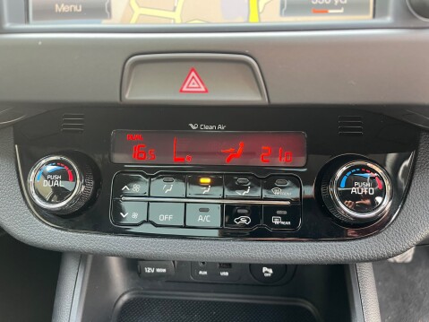 Kia Sportage 2.0 CRDI KX-3 SAT NAV 23