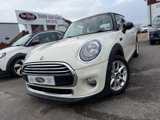 Mini Hatch COOPER
