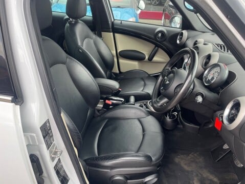 Mini Countryman COOPER SD ALL4 3