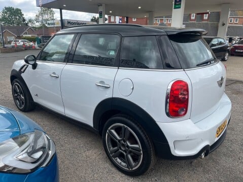 Mini Countryman COOPER SD ALL4 9