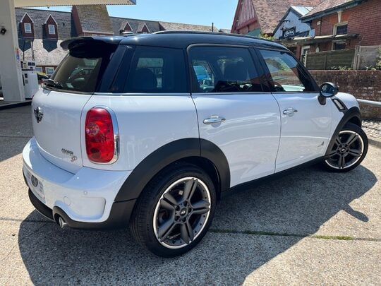 Mini Countryman COOPER SD ALL4