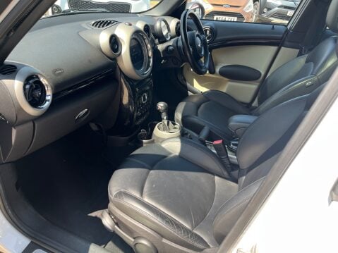 Mini Countryman COOPER SD ALL4 18