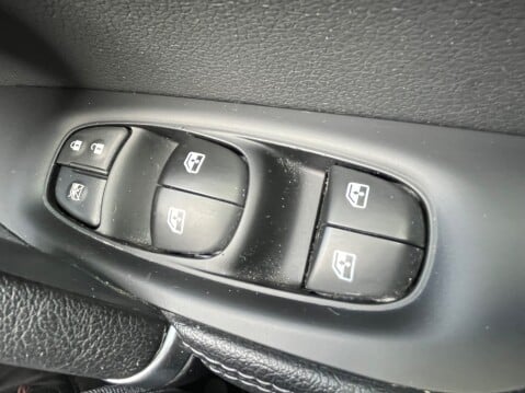 Nissan Qashqai 1.5 DCI TEKNA DCT AUTOMATIC 32