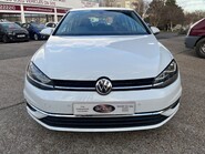 Volkswagen Golf 1.0 TSI SE NAVIGATION 9