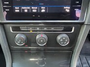 Volkswagen Golf 1.0 TSI SE NAVIGATION 17
