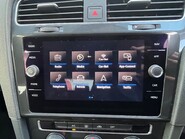 Volkswagen Golf 1.0 TSI SE NAVIGATION 23