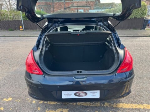 Peugeot 308 SR HDI 9