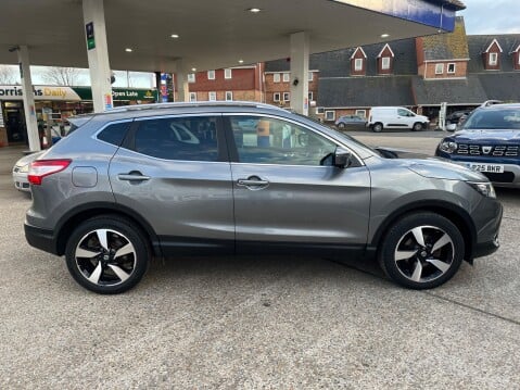 Nissan Qashqai 1.2 DIG-T N-TEC PLUS 8