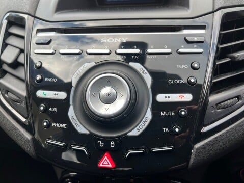 Ford Fiesta 1.6 TITANIUM AUTOMATIC 19