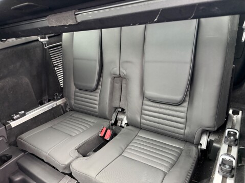 Land Rover Discovery Sport TD4 HSE LUXURY 12