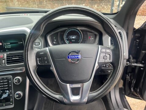 Volvo XC60 D4 R-DESIGN LUX NAV AWD 14