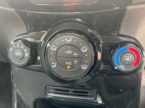 Ford Fiesta 1.25 ZETEC 16