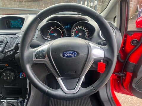 Ford Fiesta 1.25 ZETEC 13
