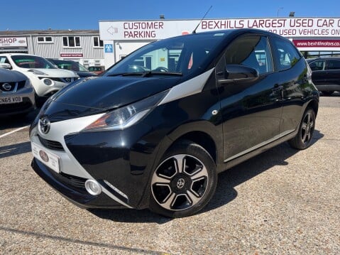 Toyota Aygo 1.0 VVT-I X-CLUSIV 1