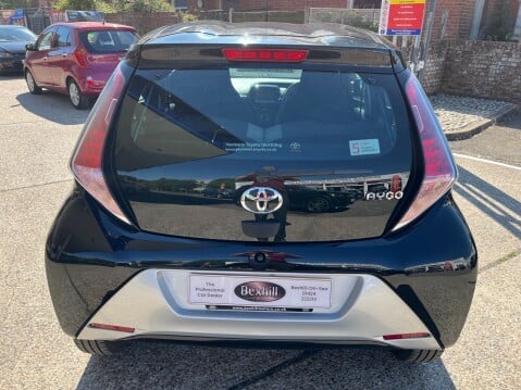 Toyota Aygo 1.0 VVT-I X-CLUSIV 5