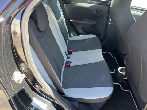 Toyota Aygo 1.0 VVT-I X-CLUSIV 7