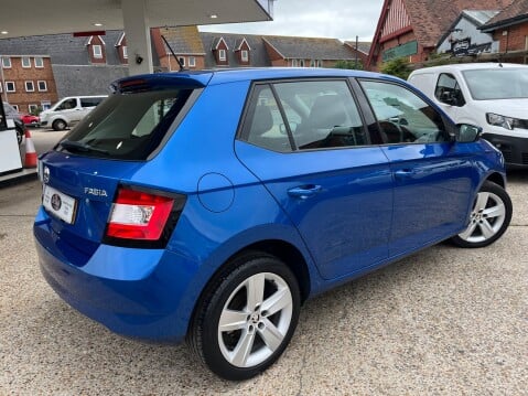 Skoda Fabia 1.2 TSI SE L DSG AUTOMATIC 2