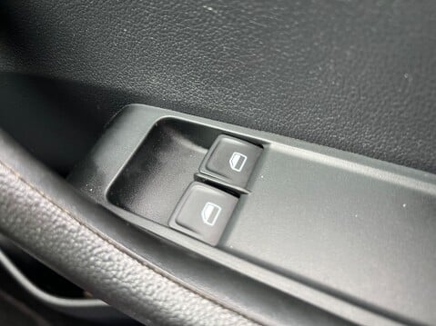 Skoda Fabia 1.2 TSI SE L DSG AUTOMATIC 27