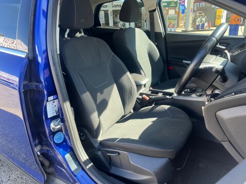 Ford Focus 1.5 TDCI ZETEC 12