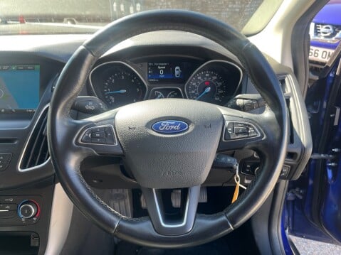 Ford Focus 1.5 TDCI ZETEC 13