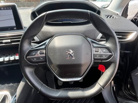 Peugeot 3008 1.2 PURETECH ALLURE 12