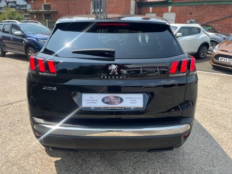 Peugeot 3008 1.2 PURETECH ALLURE 5
