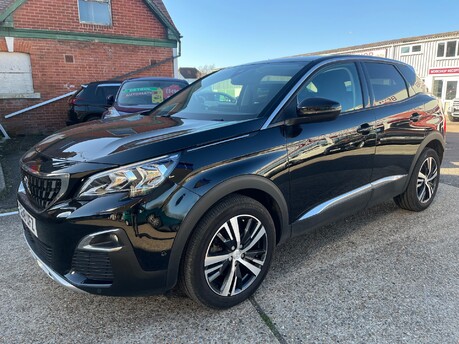 Peugeot 3008 1.2 PURETECH ALLURE